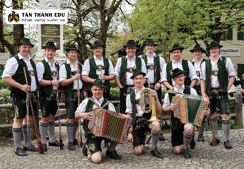 Trang phục truyền thống nước Đức có gì đặc biệt?