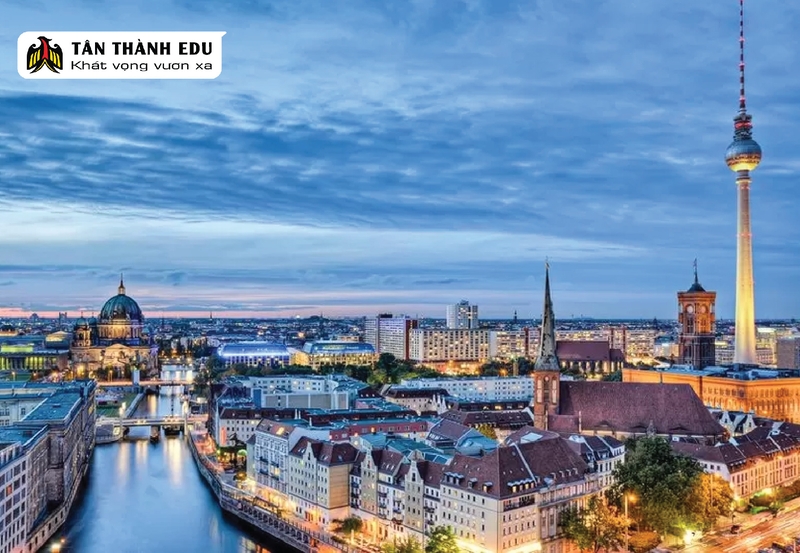 Thành phố Heidelberg lãng mạn bên sông Neckar từ A-Z