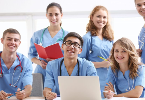 Du Học Nghề Điều Dưỡng Đức 2026: Điều Kiện, Lương, Chi Phí & Cơ Hội Định Cư