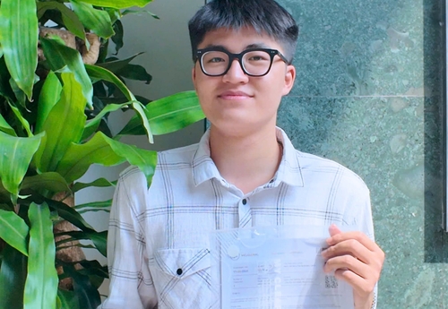 Lựa chọn khác biệt của Cao Hoàng Chánh Tín với Visa 17 Aufenthg