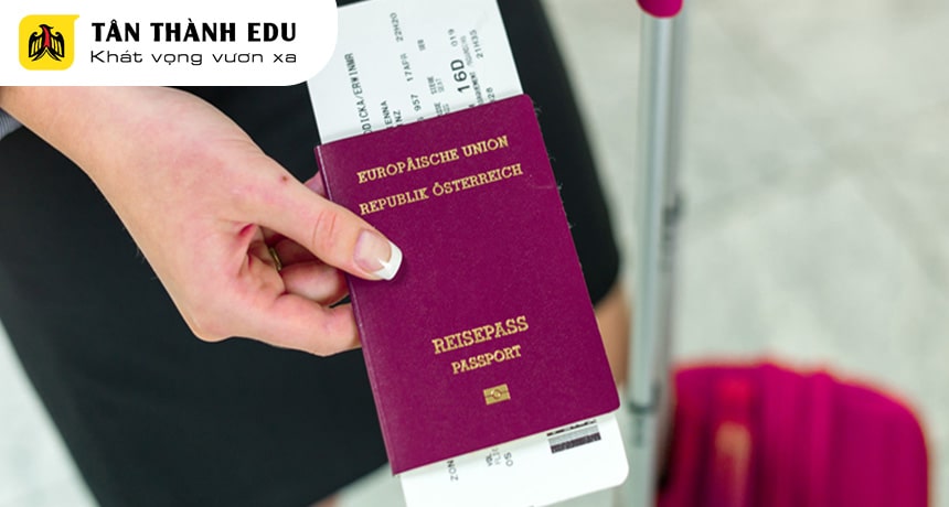 Chuẩn bị đầy đủ hồ sơ giấy tờ để xin visa du lịch Đức