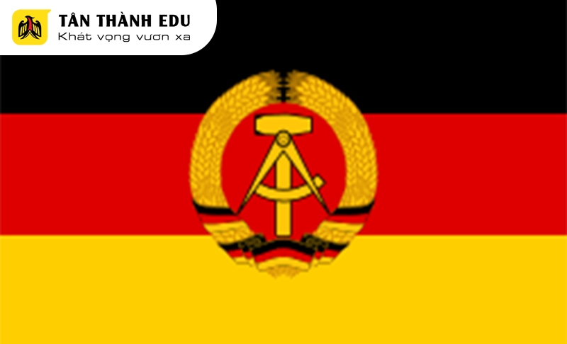 Khu vực Tây Đức thêm quốc huy vào lá cờ truyền thống