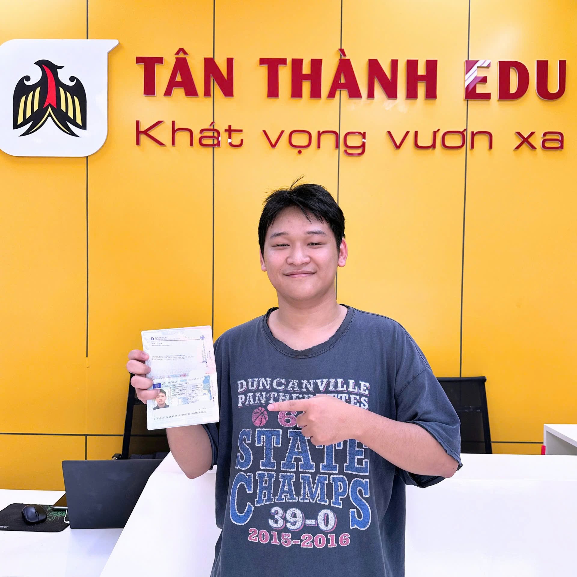 Học viên của Tân Thành Edu đi diện CMTC